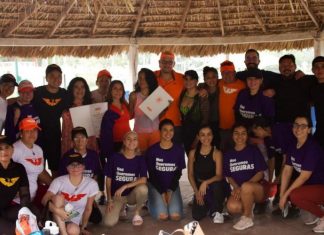 MC celebra a la mujer en su mes