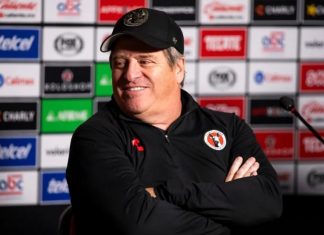 Es Piojo el DT más expulsado