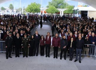 Gobernador pide redoblar esfuerzos a servidores públicos