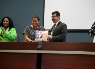 La ministra Lenia Batres dicta conferencia en la UAT