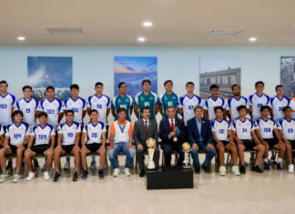 Felicita Américo Villarreal a Correcaminos Premier por poner en alto a Tamaulipas y a la UAT