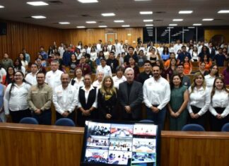 Entrega la UAT becas de excelencia y labor humanista a sus estudiantes