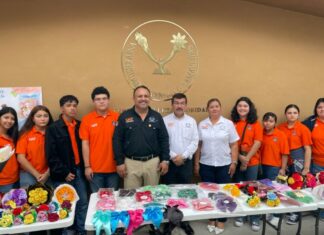 Sostiene rector encuentro con universitarios de Valle Hermoso