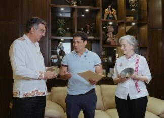 Reciben Américo y María piezas bendecidas por el Vaticano