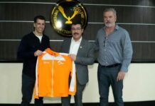 Da rector bienvenida al nuevo DT del Correcaminos UAT