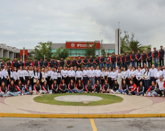 Forma UAT a estudiantes con más competencias para el mercado laboral