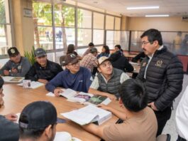 El diálogo con universitarios define el nuevo rumbo de la UAT: rector