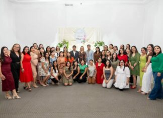 Festejan a maestros de Familia UAT